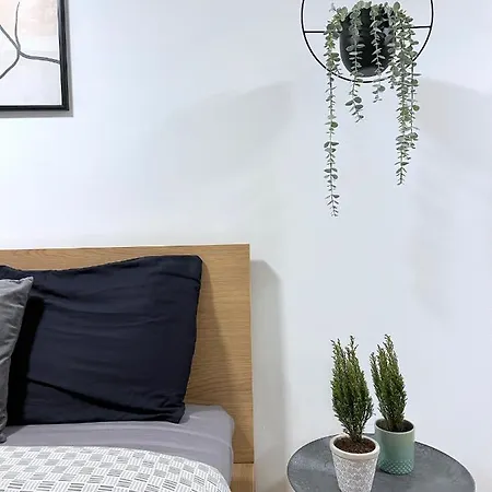 Апартаменты The Hidden Studio; Comfy & Close To The