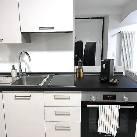 The Hidden Studio; Comfy & Close To The * Lugano