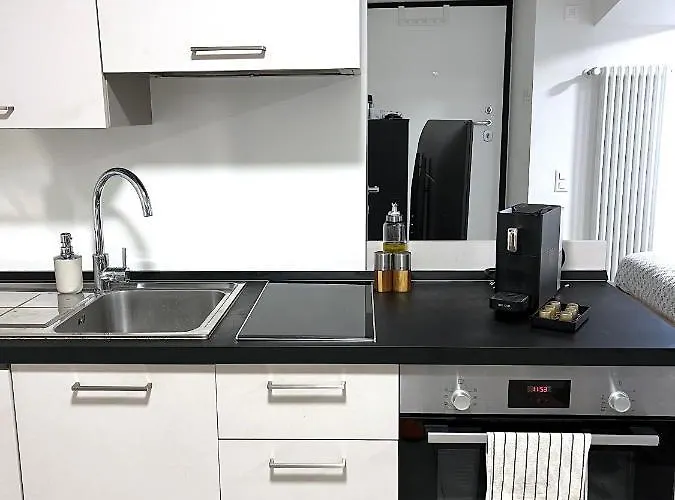 The Hidden Studio; Comfy & Close To The * Lugano